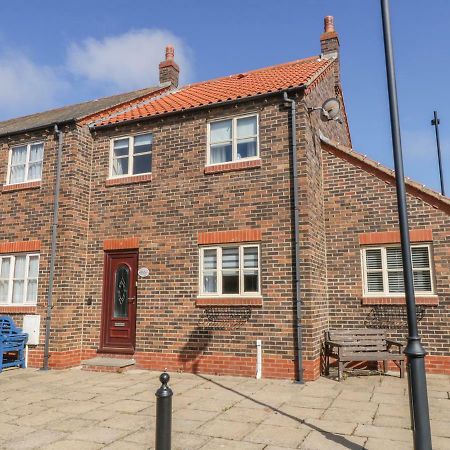 Abrahams Cottage Whitby Bagian luar foto