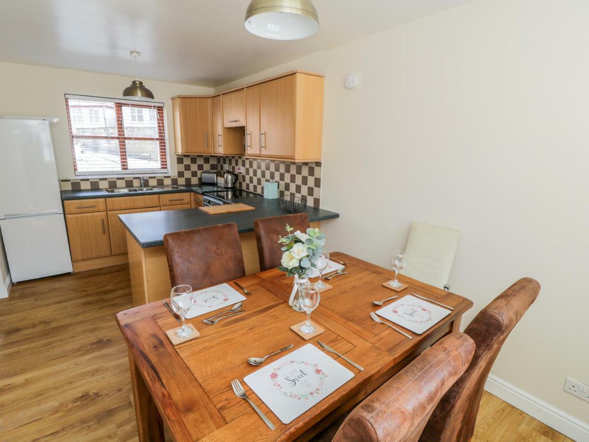 Abrahams Cottage Whitby Bagian luar foto